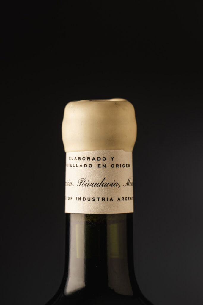 Trati wine bottle and label design by Nano Alfonsin Studio. Limited-edition red wine, Sangiovese & Merlot blend, with gold typography and artisanal details.